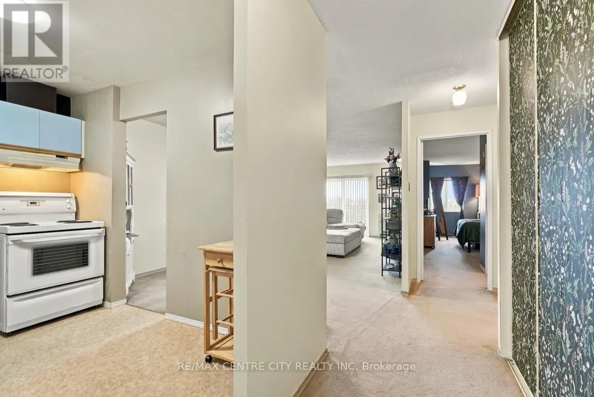 506 - 858 COMMISSIONERS ROAD E #506