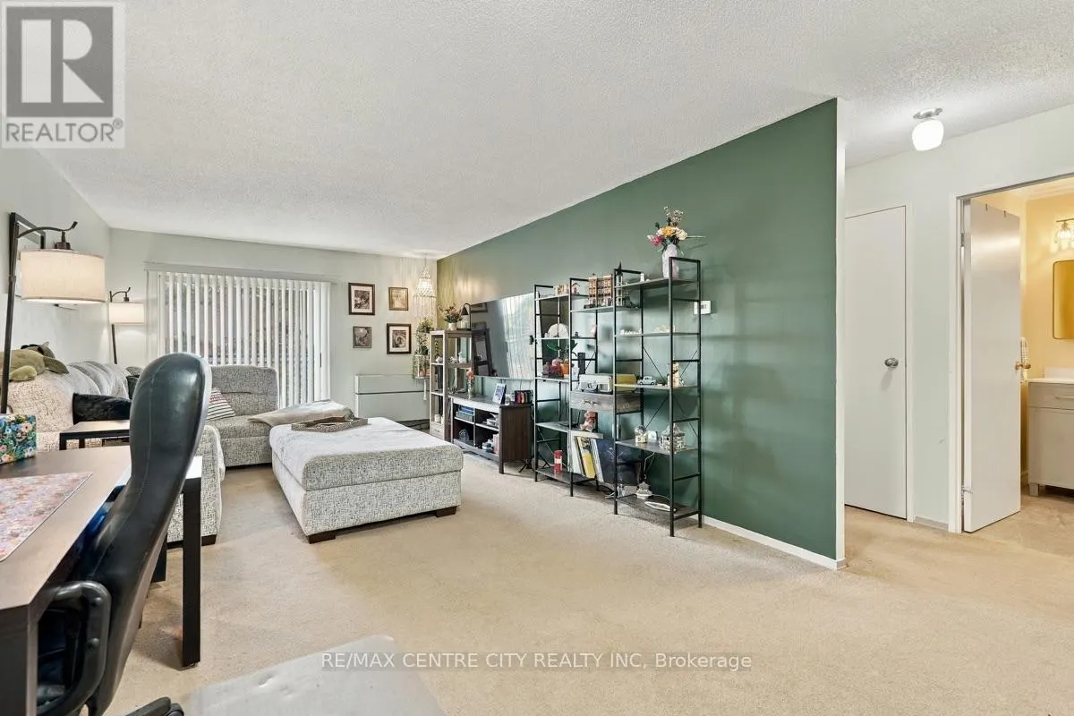 506 - 858 COMMISSIONERS ROAD E #506