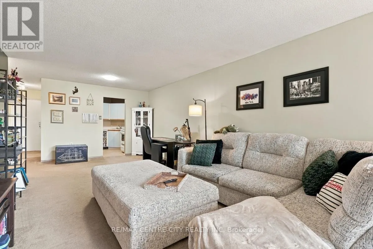 506 - 858 COMMISSIONERS ROAD E #506