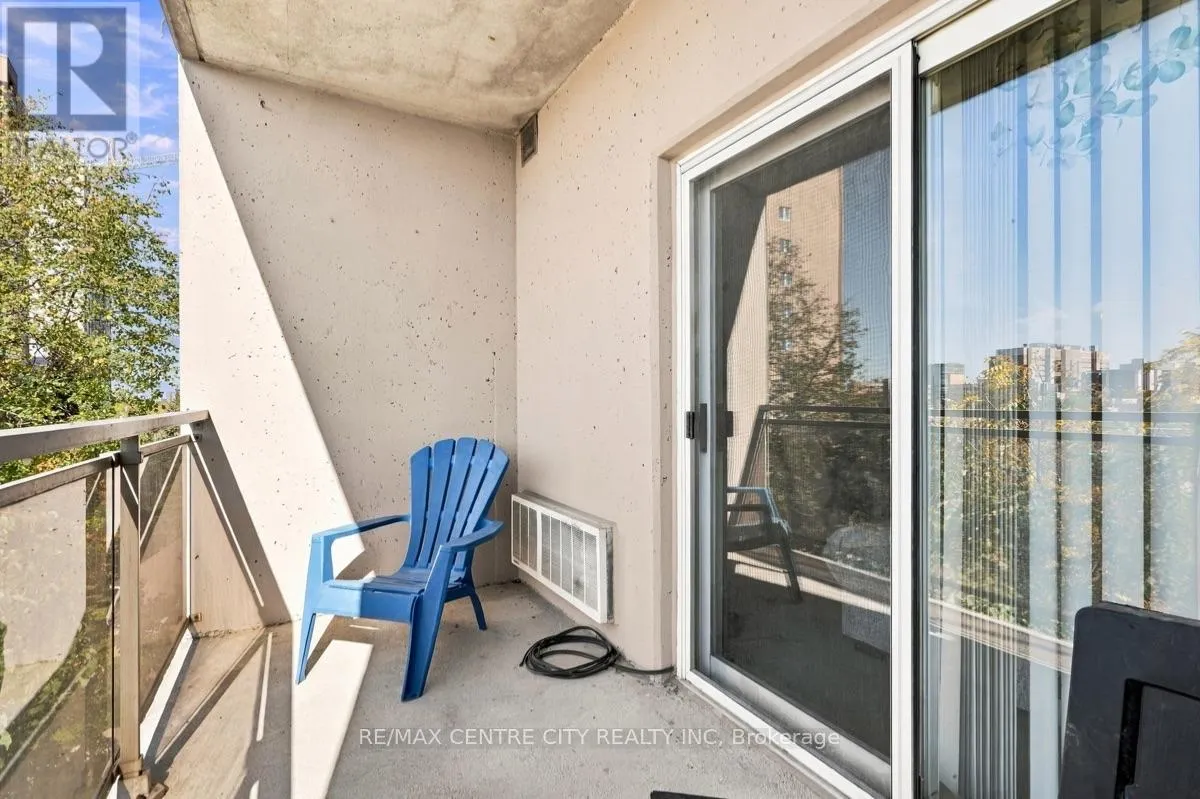 506 - 858 COMMISSIONERS ROAD E #506