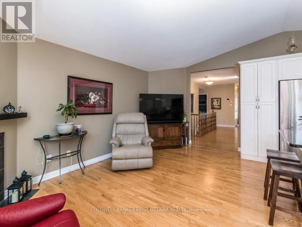 57 AMBERLAKES DRIVE