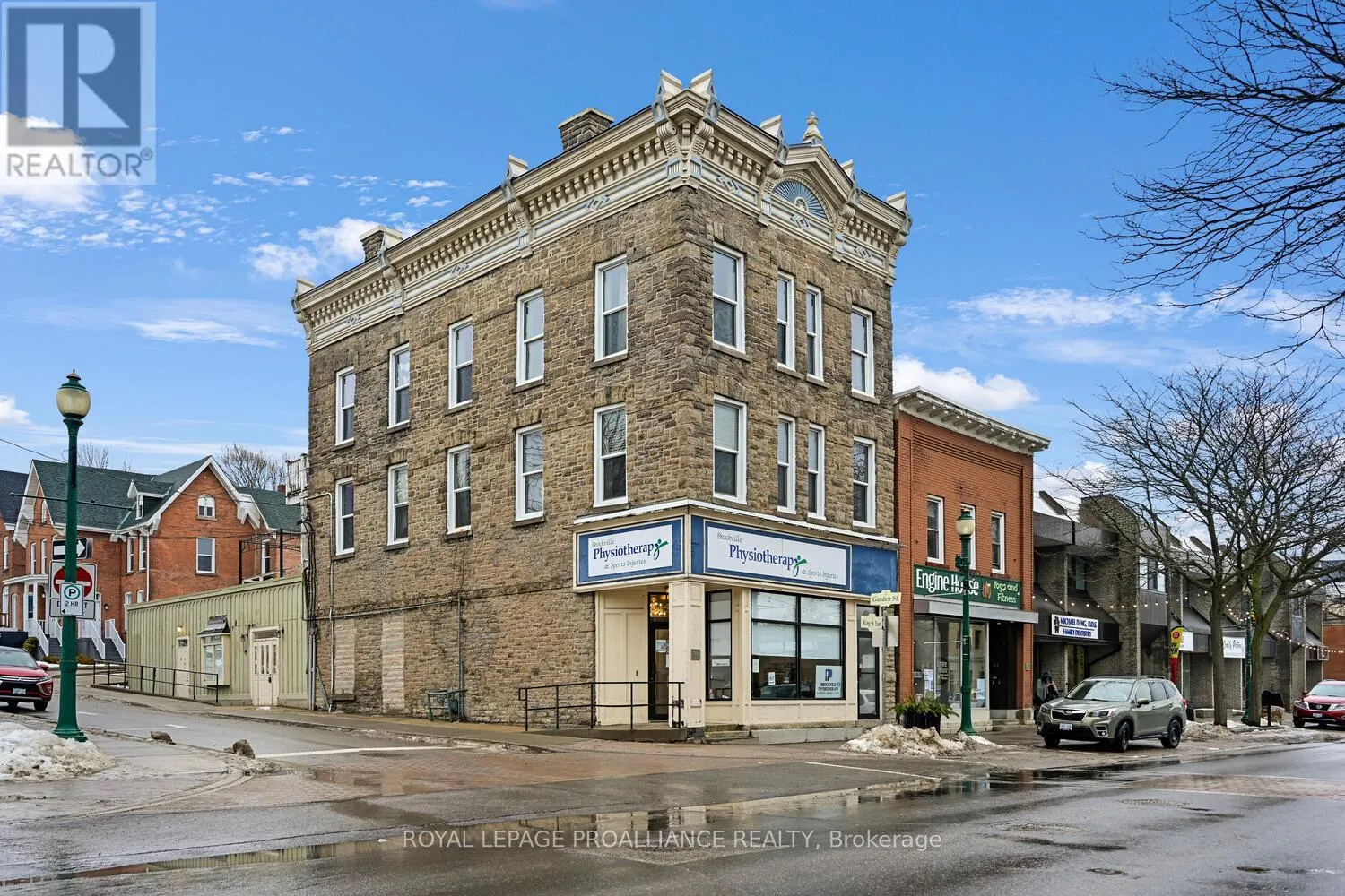 1 - 1-42 KING STREET E
