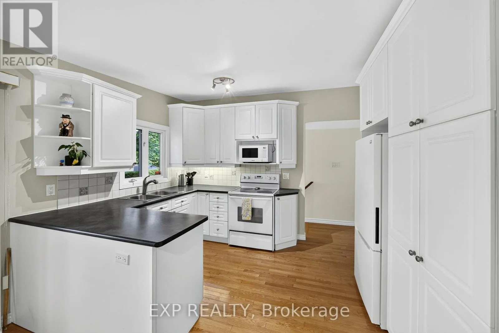 1168 CAMEO DRIVE