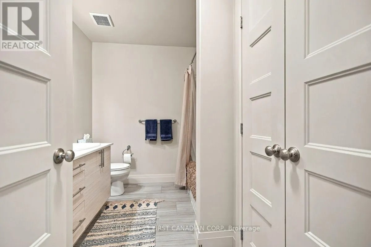 58 - 3025 SINGLETON AVENUE #58