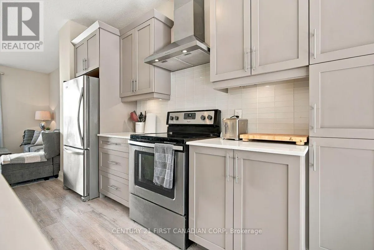 58 - 3025 SINGLETON AVENUE #58