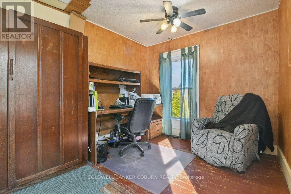 49 LAKESHORE DRIVE