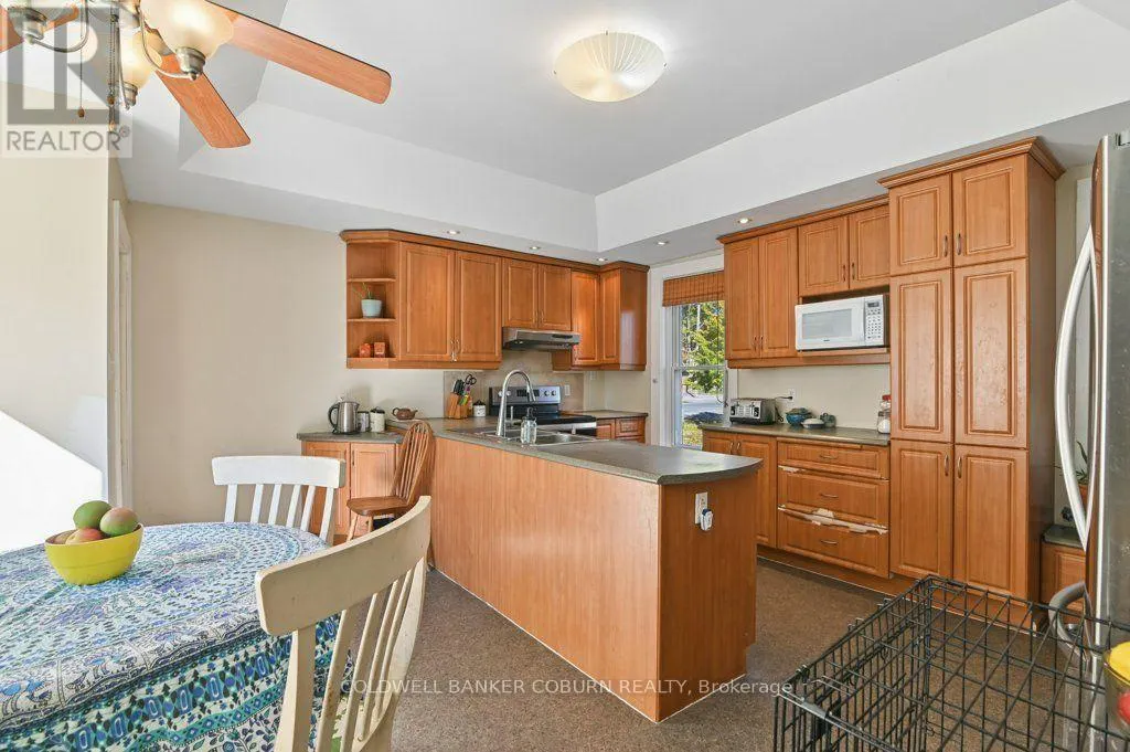 49 LAKESHORE DRIVE