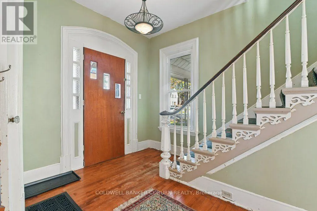 49 LAKESHORE DRIVE