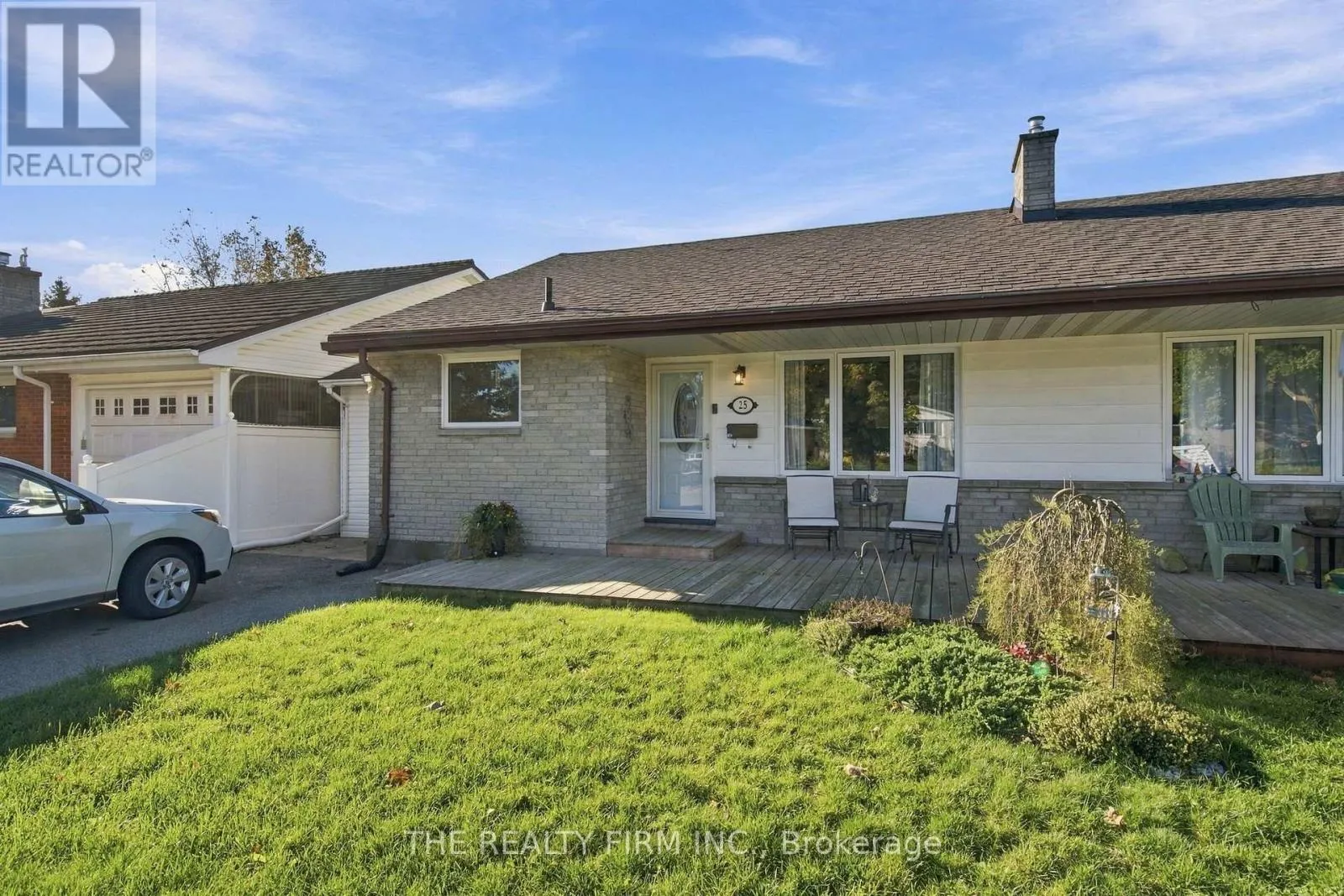 25 QUEENSTON CRESCENT