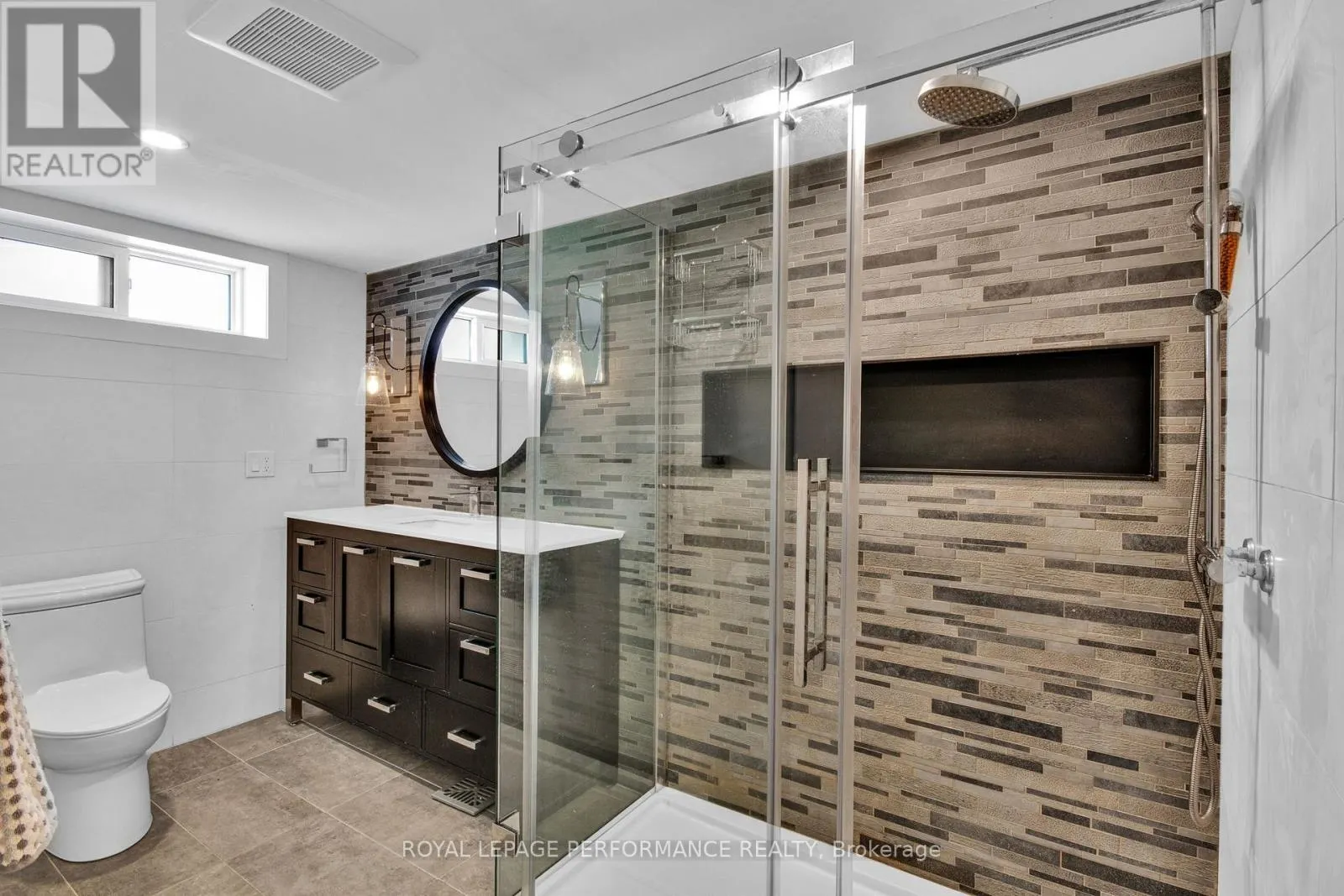 1321 RUSTIC DRIVE