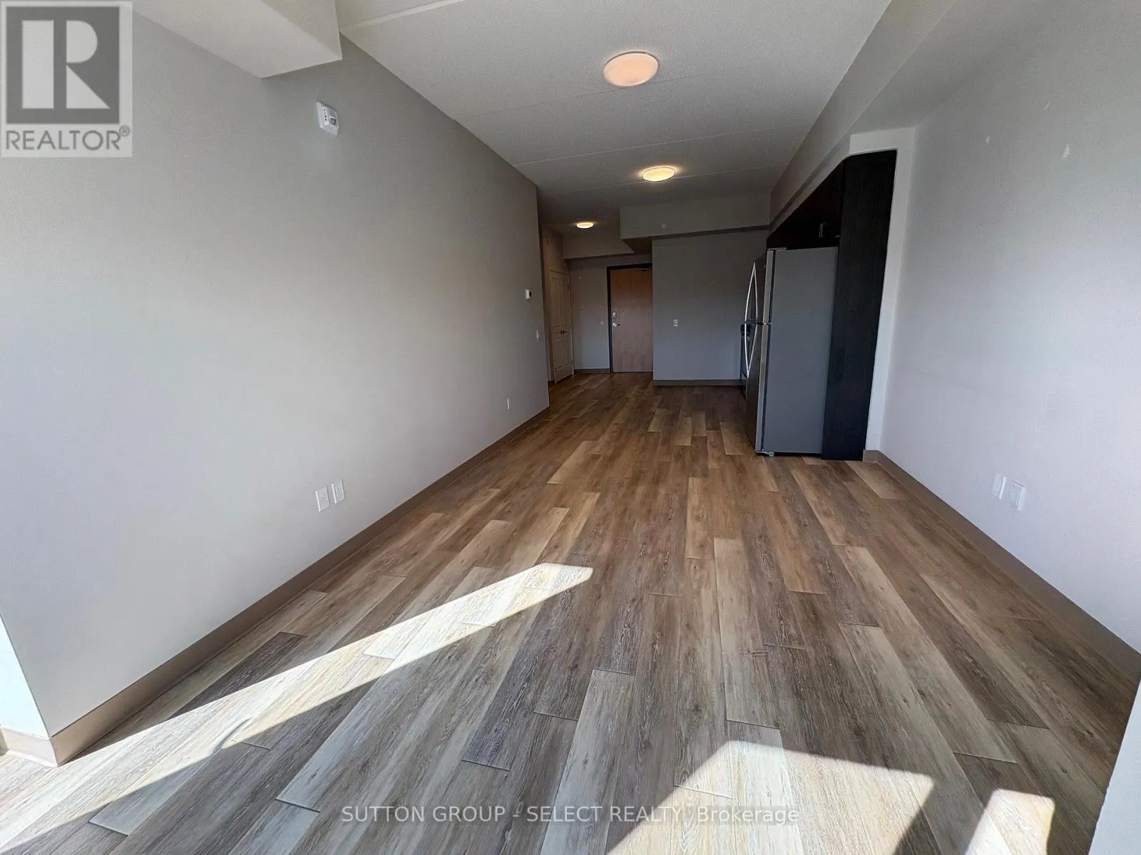 810 - 99 POND MILLS ROAD #810
