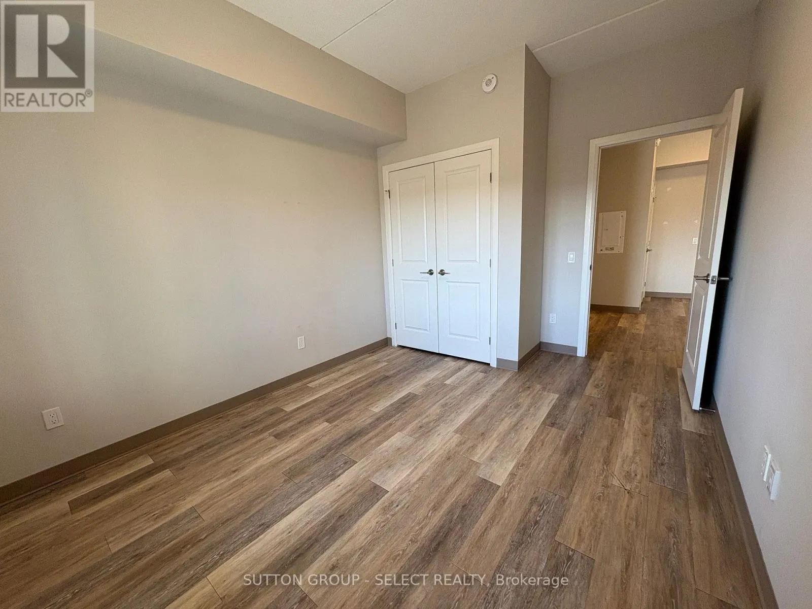 810 - 99 POND MILLS ROAD #810