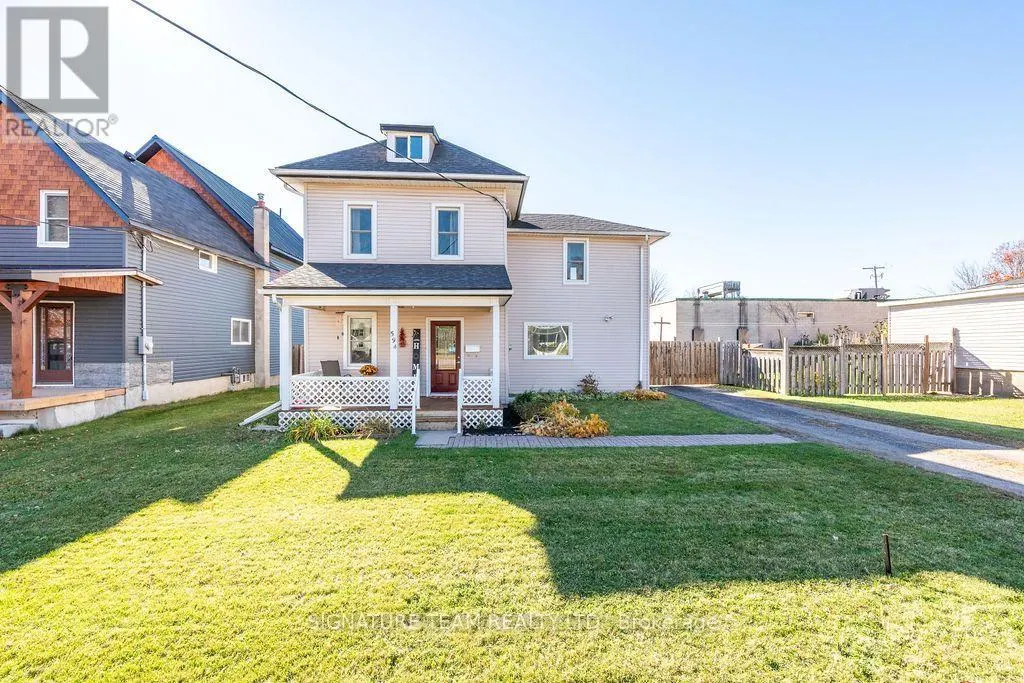 594 HAMILTON STREET W
