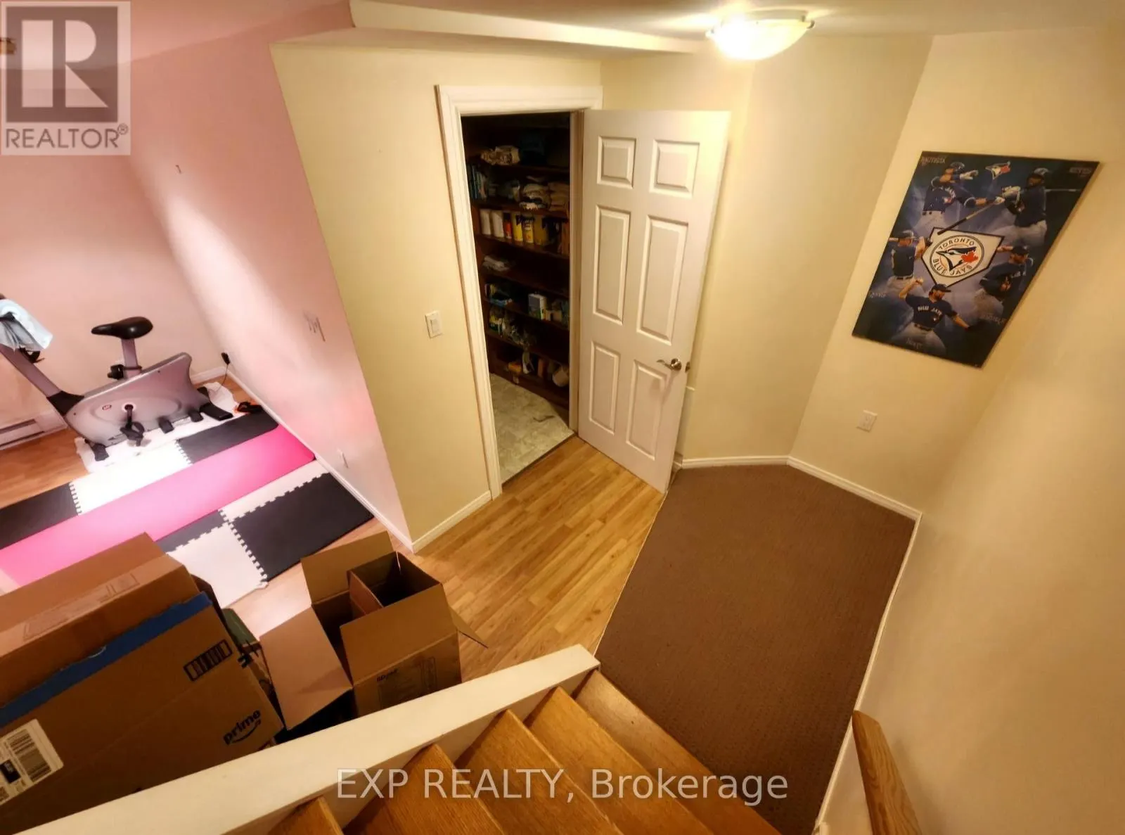 27 - 38 ELMA STREET #27