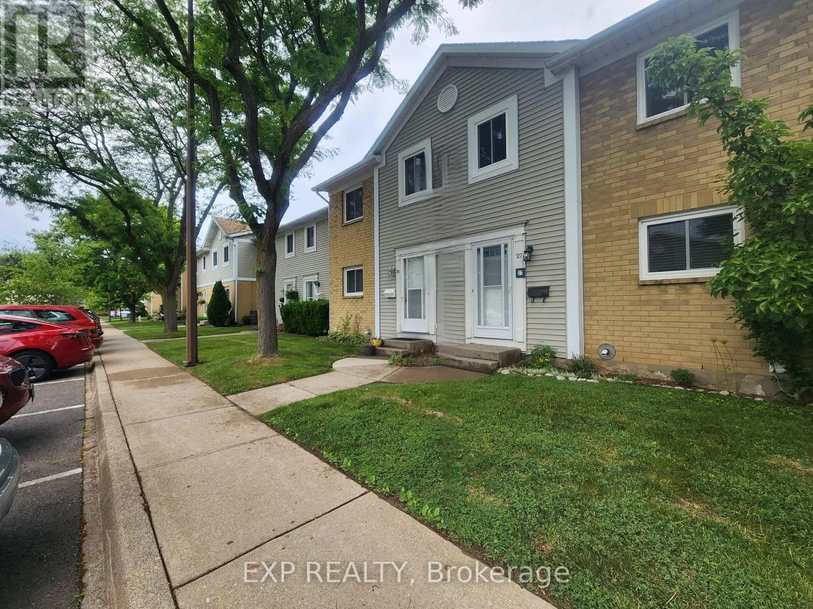 27 - 38 ELMA STREET #27