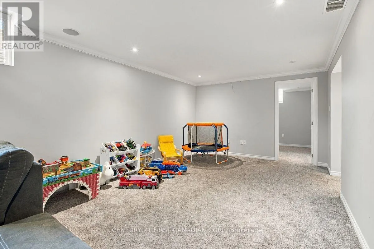 334 PLANE TREE DRIVE