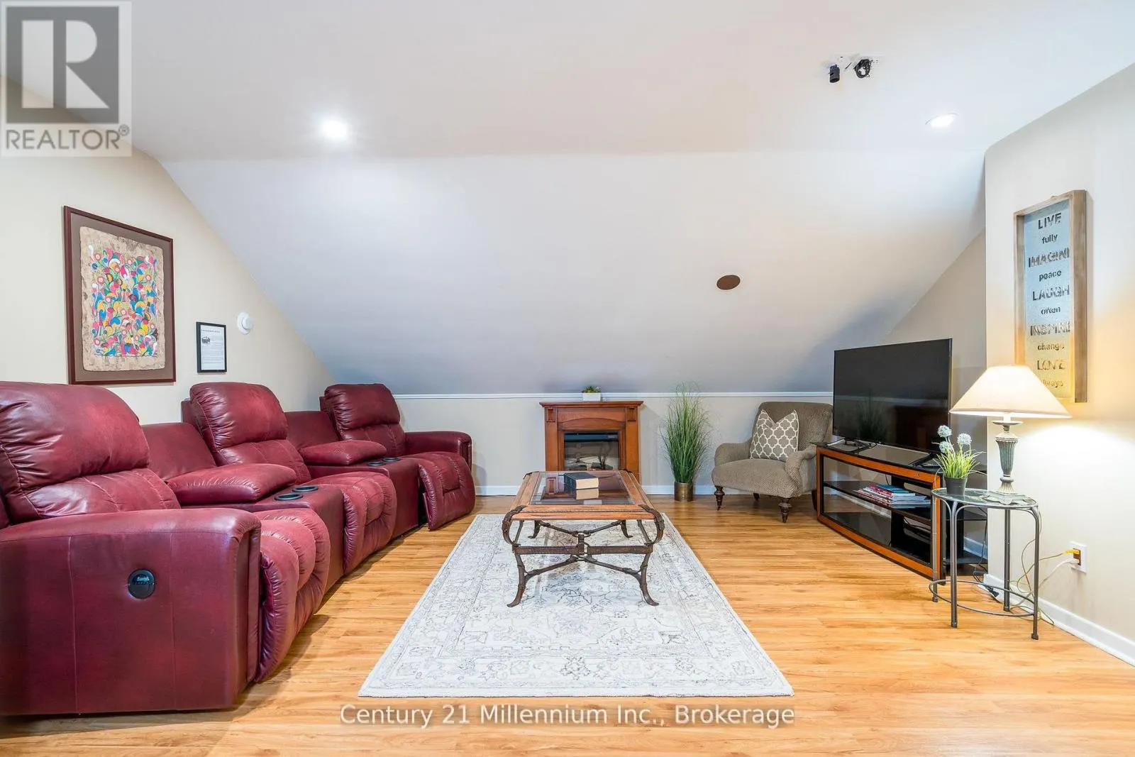160 GRAND CYPRESS LANE