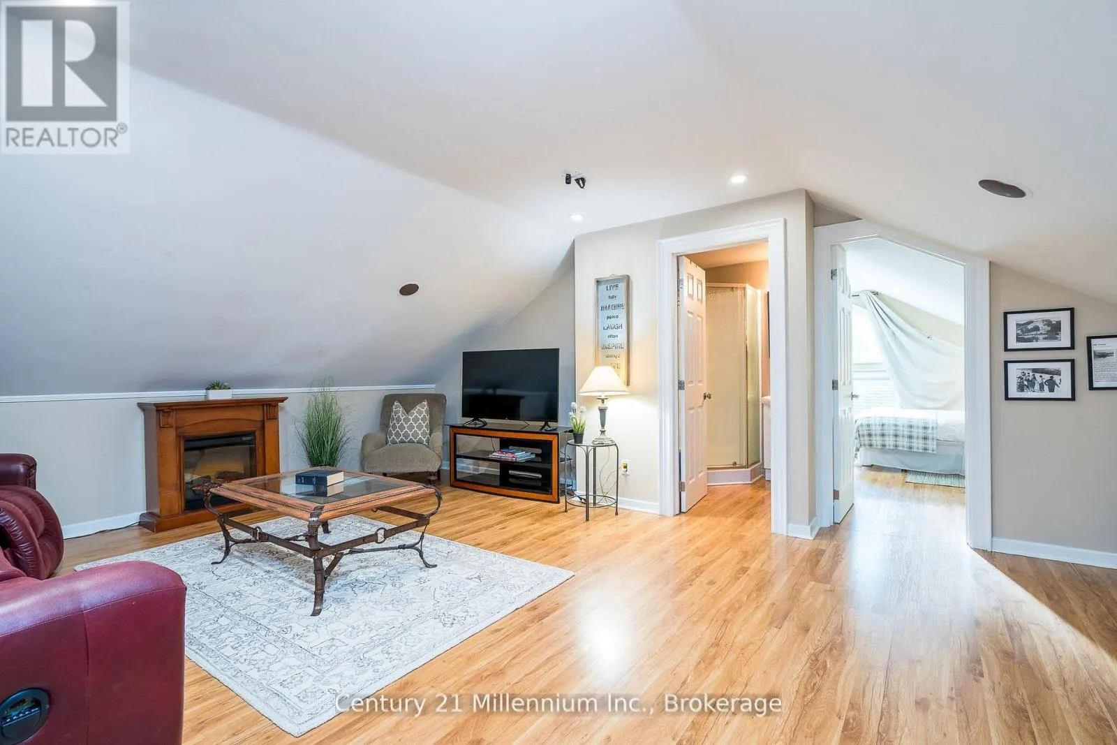 160 GRAND CYPRESS LANE