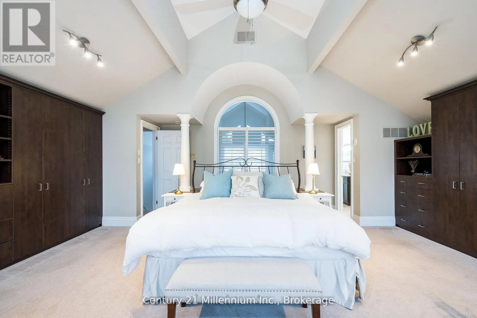 160 GRAND CYPRESS LANE
