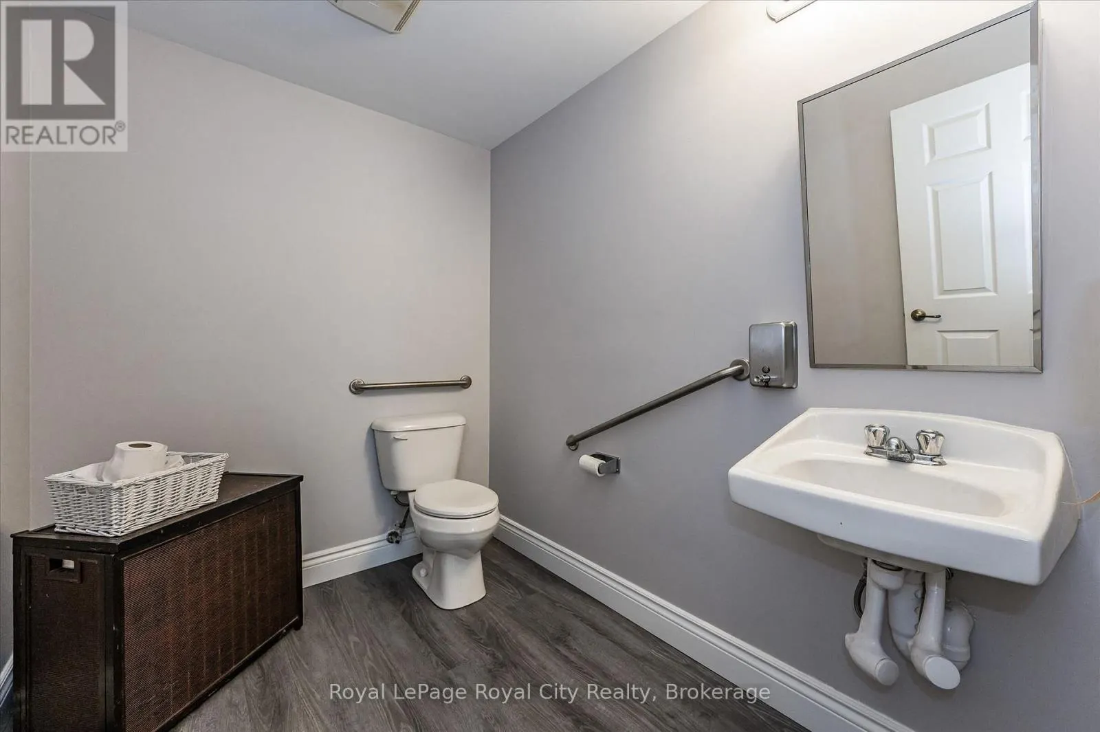 408 - 415 GRANGE ROAD #408