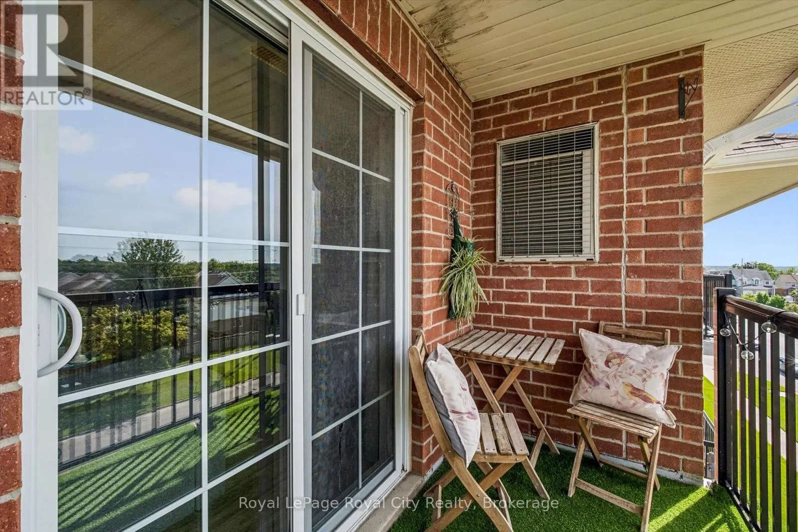 408 - 415 GRANGE ROAD #408