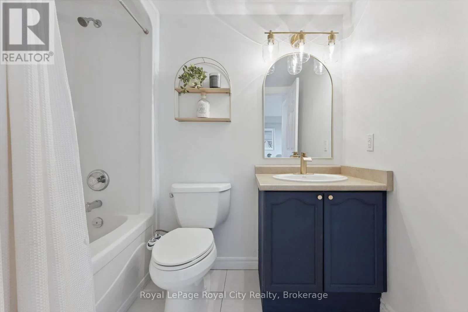 408 - 415 GRANGE ROAD #408