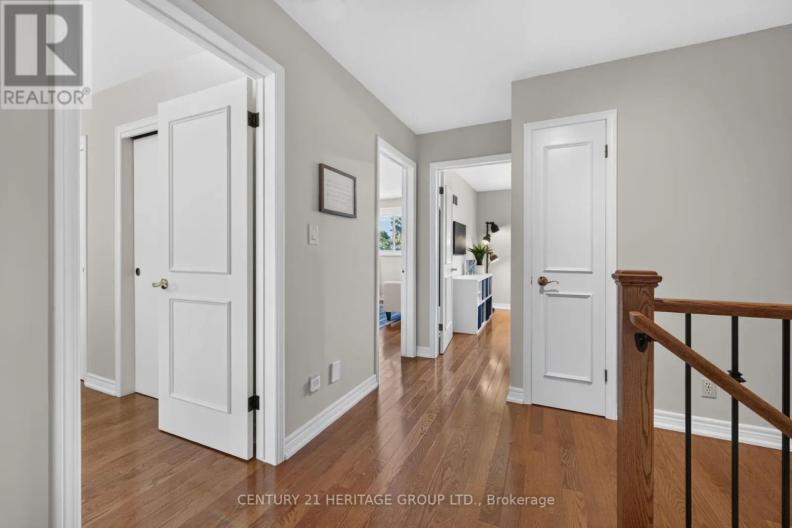 19 MEADOWBROOK CRESCENT