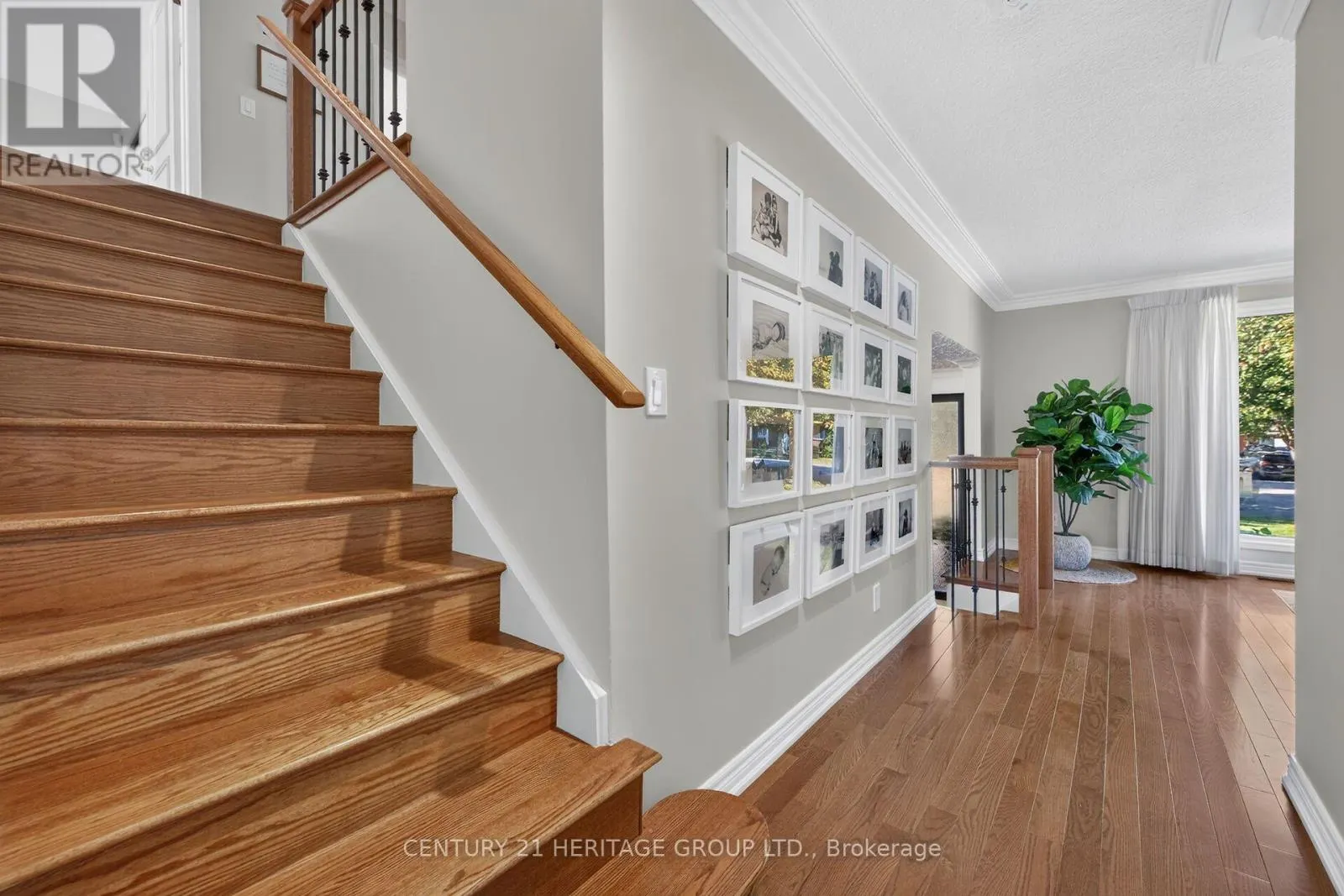 19 MEADOWBROOK CRESCENT