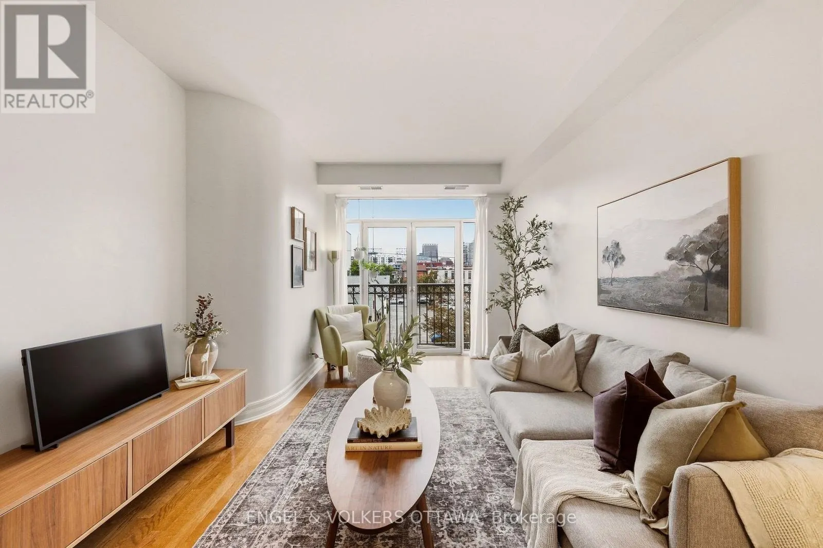 312 - 320 MCLEOD STREET