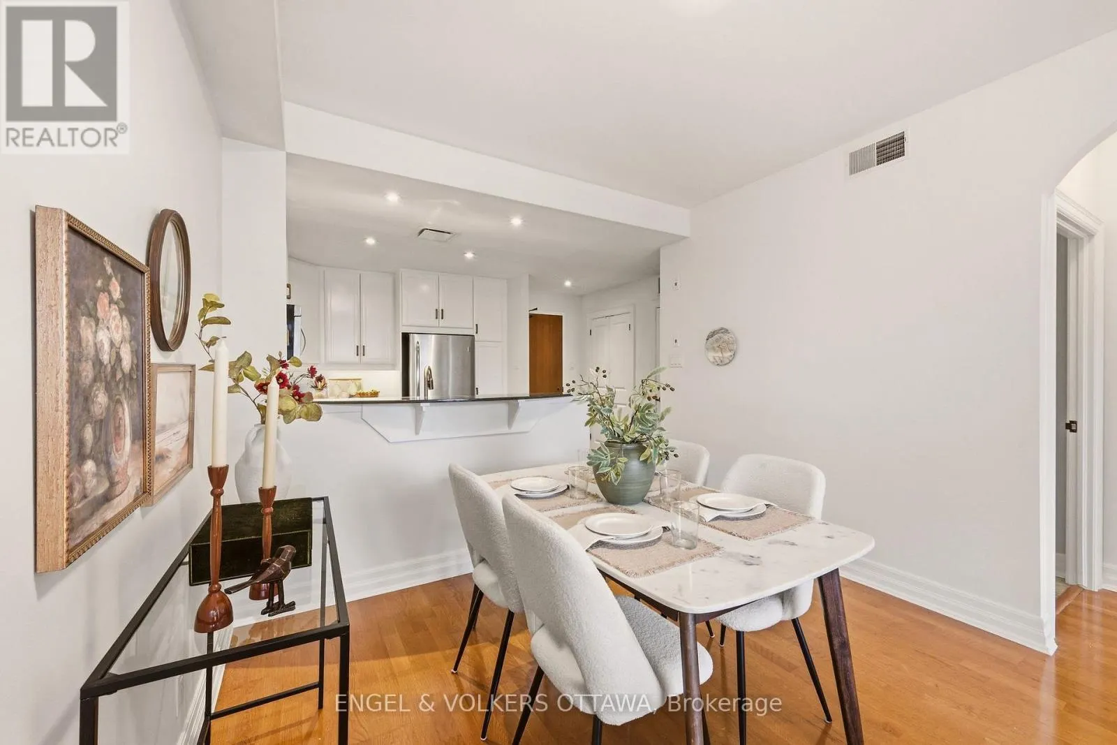 312 - 320 MCLEOD STREET