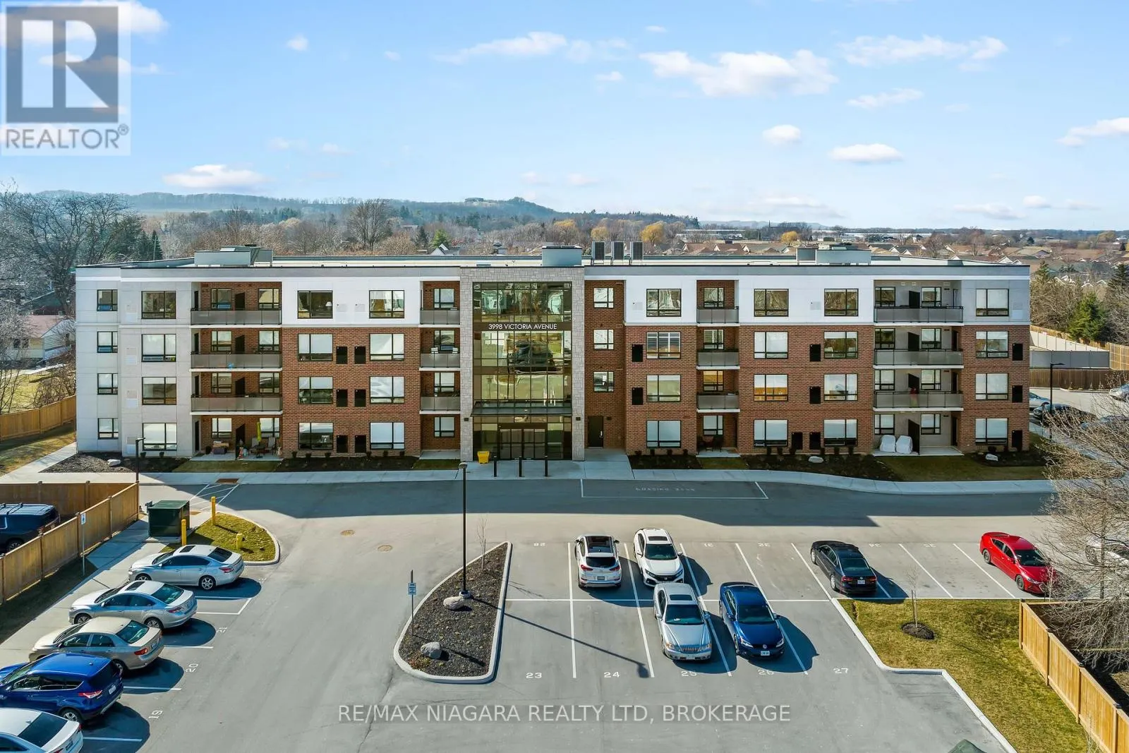 301 - 3998 VICTORIA AVENUE #301