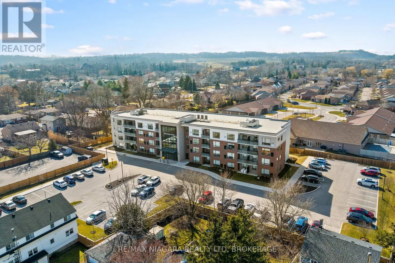 301 - 3998 VICTORIA AVENUE #301