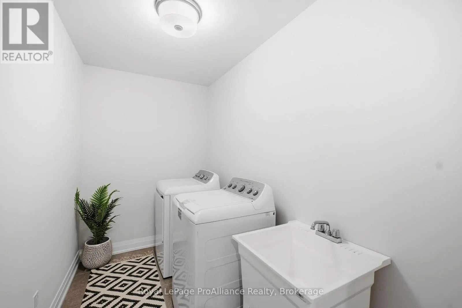 C - 431 ORCHARD AVENUE #C