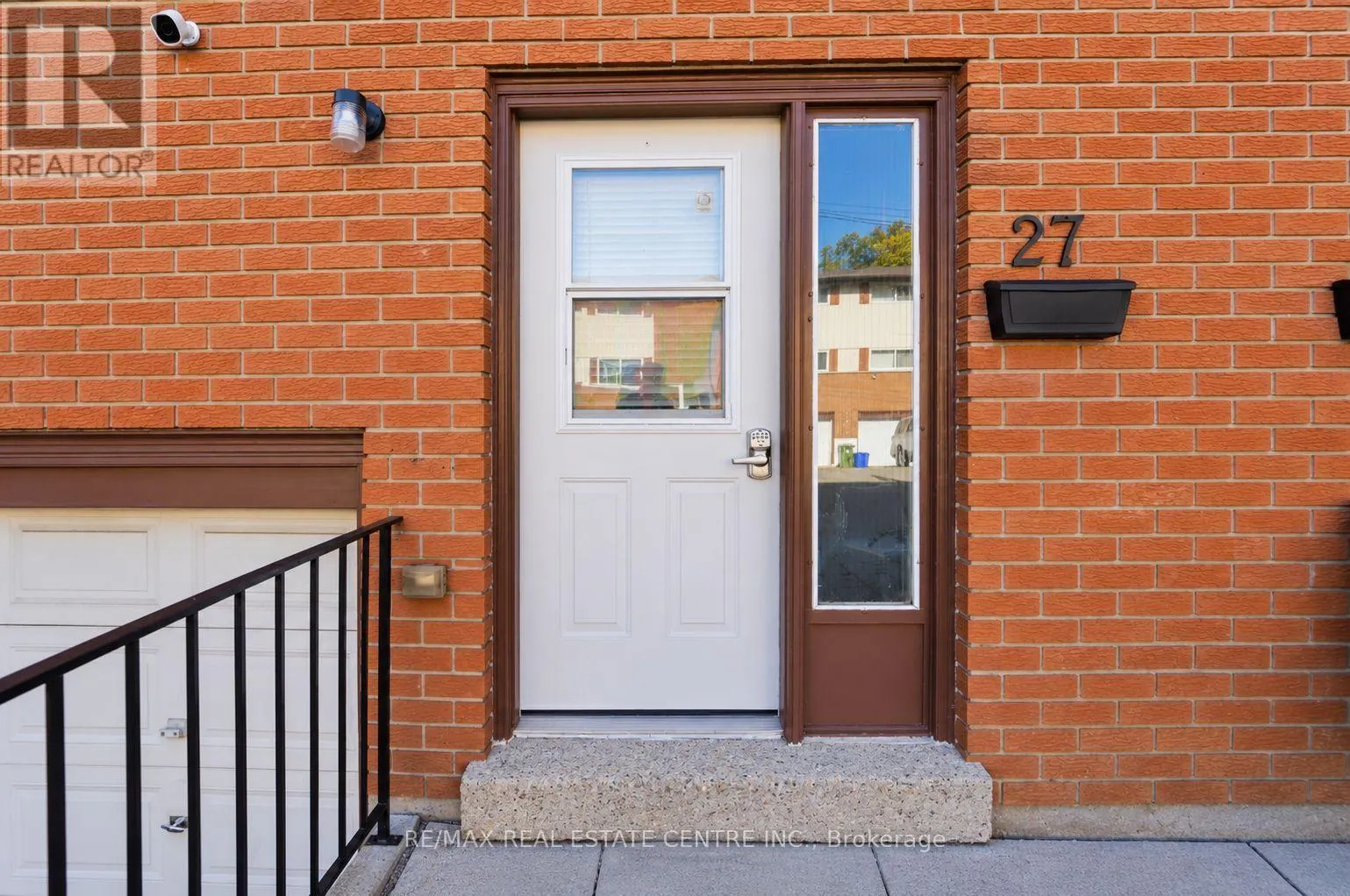 27 WOODMAN DRIVE N