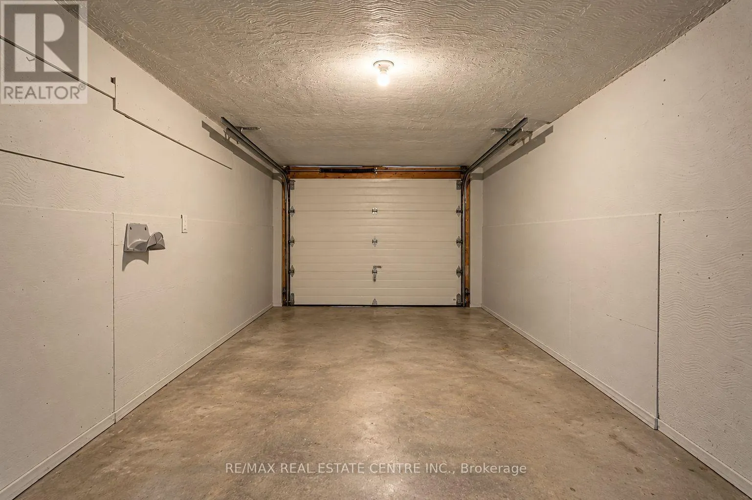 27 WOODMAN DRIVE N