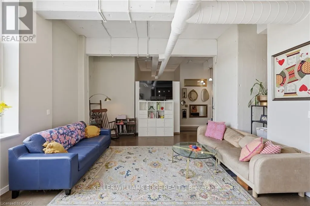 307 - 410 KING STREET W