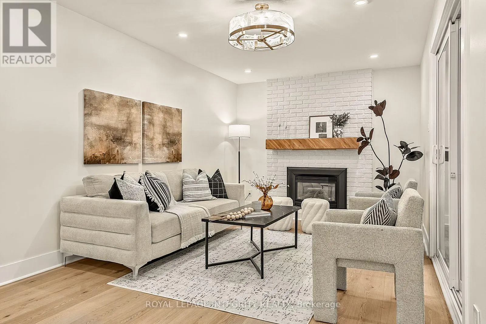 731 LUDGATE COURT