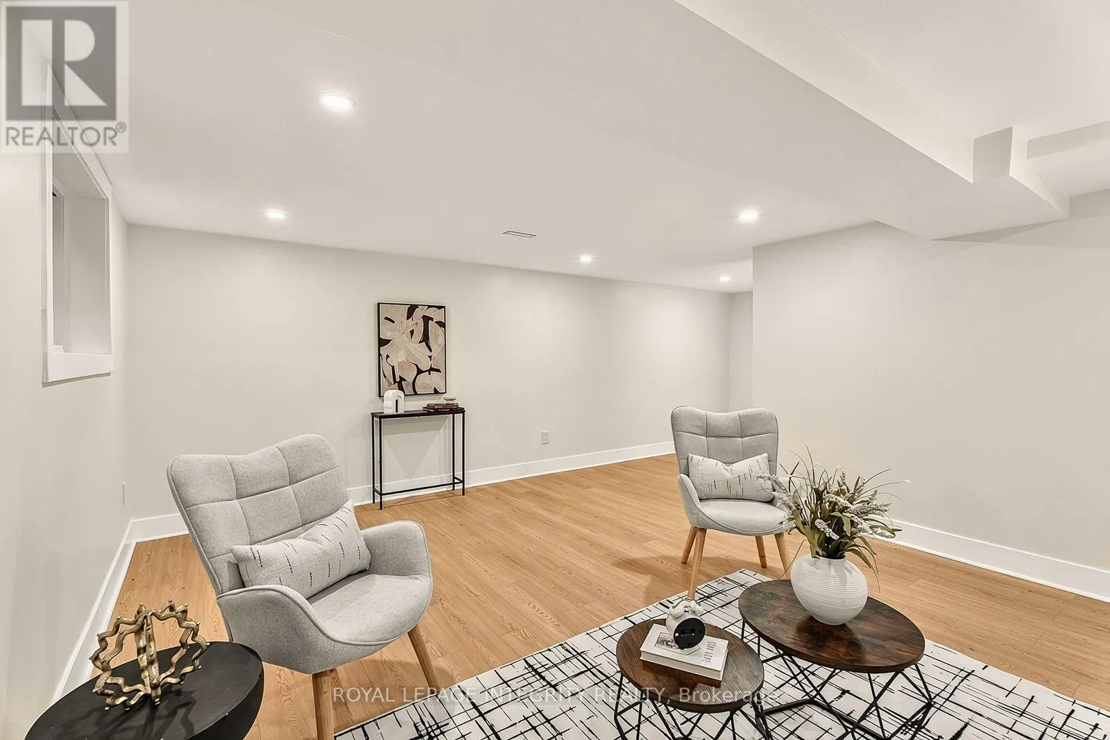 731 LUDGATE COURT