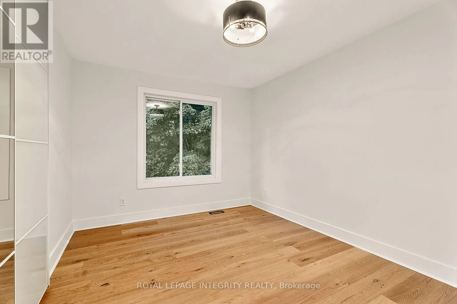 731 LUDGATE COURT