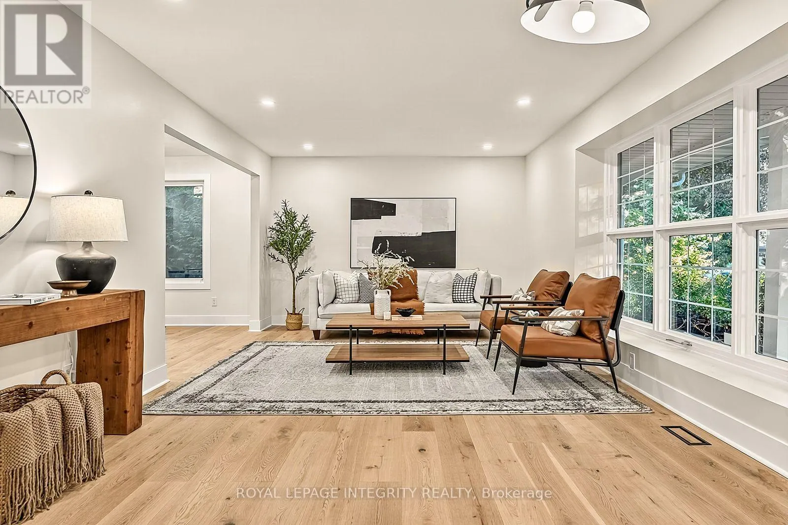 731 LUDGATE COURT