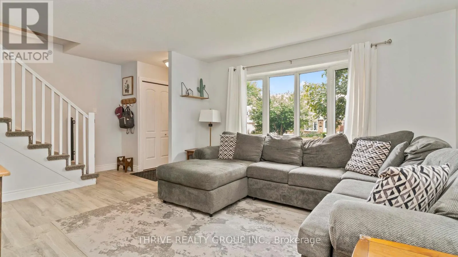 83 SCOTCHMERE CRESCENT