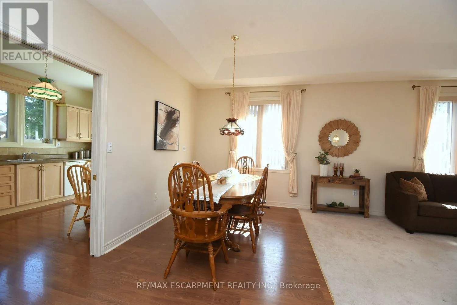 87 JENIFER DRIVE