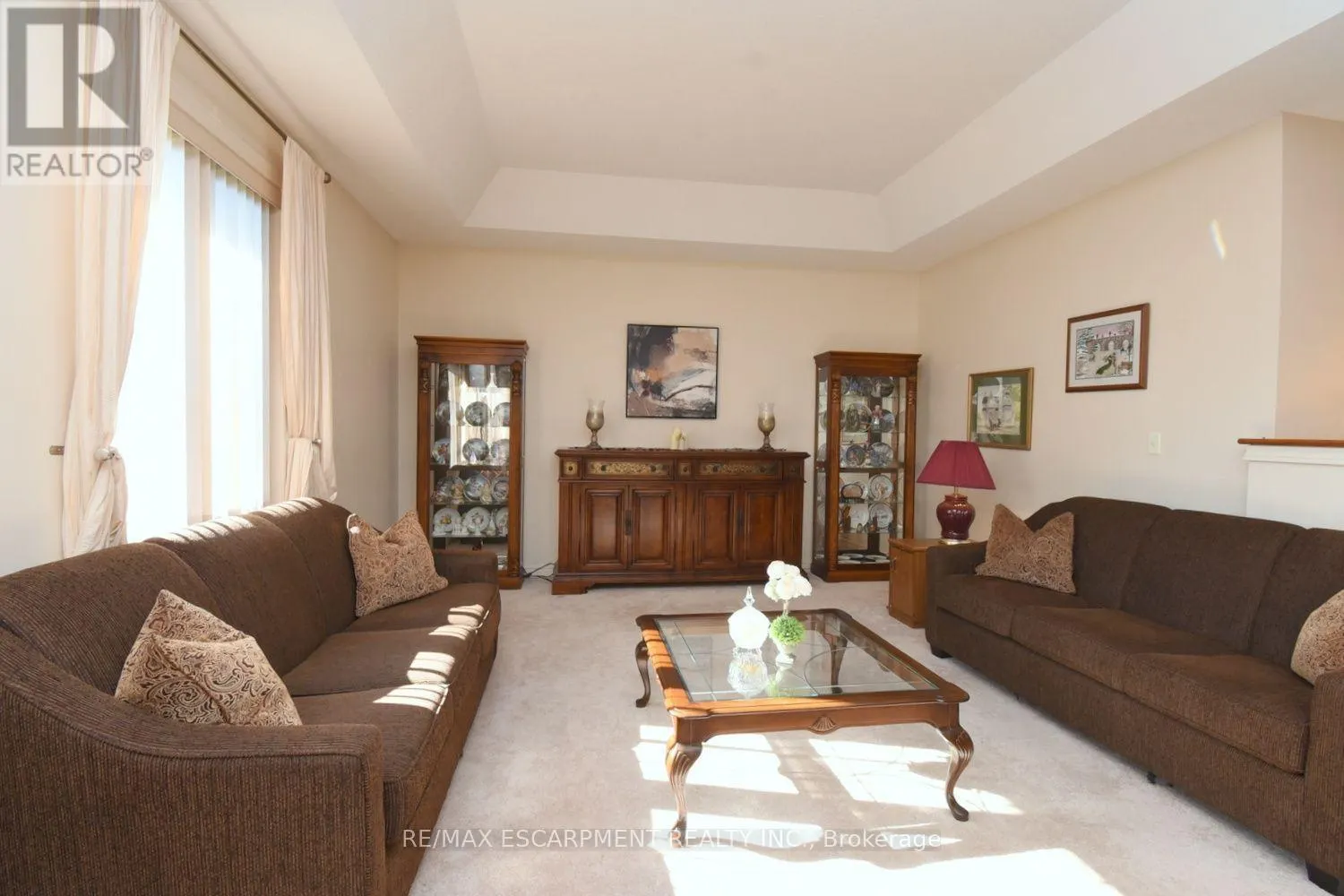 87 JENIFER DRIVE