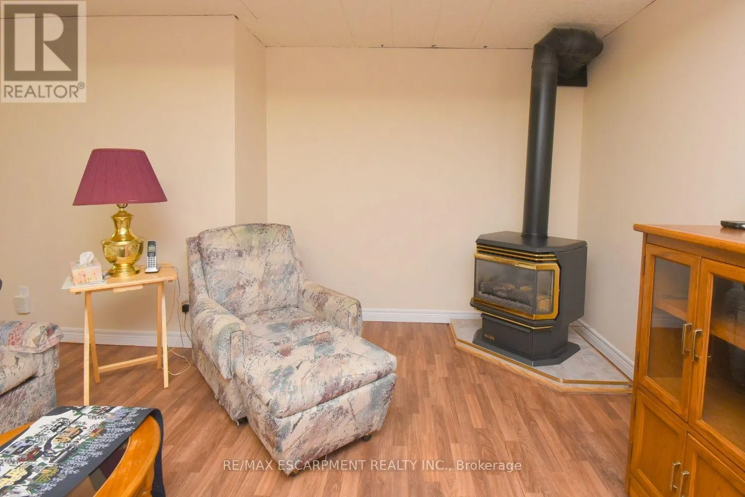 87 JENIFER DRIVE