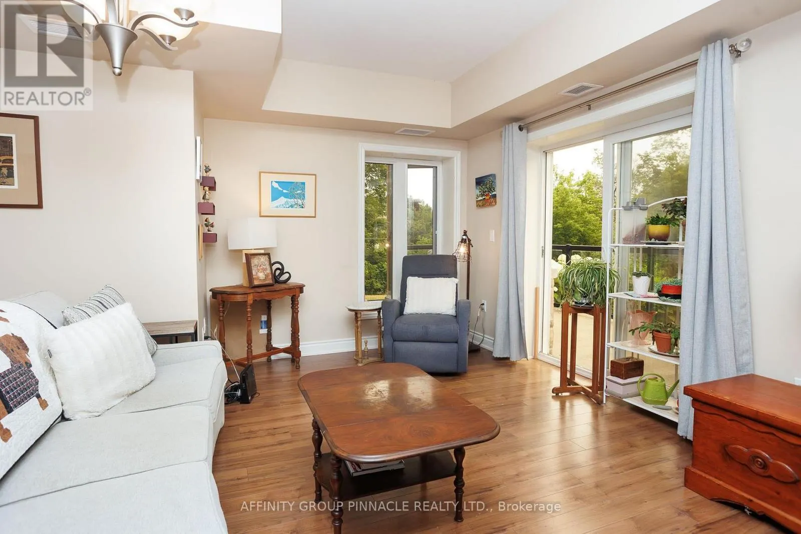 105 - 94 FRANCIS STREET W #105