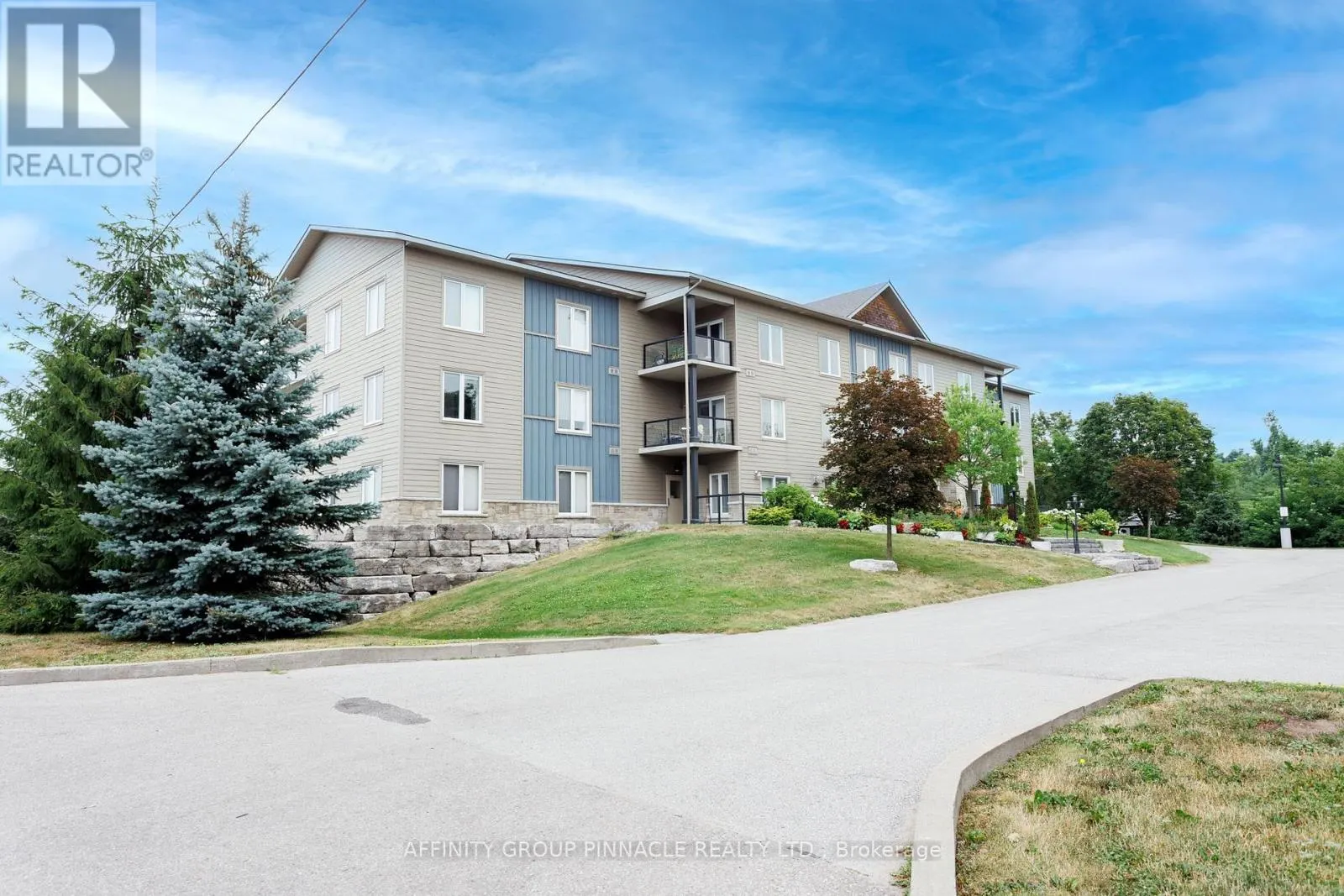 105 - 94 FRANCIS STREET W #105