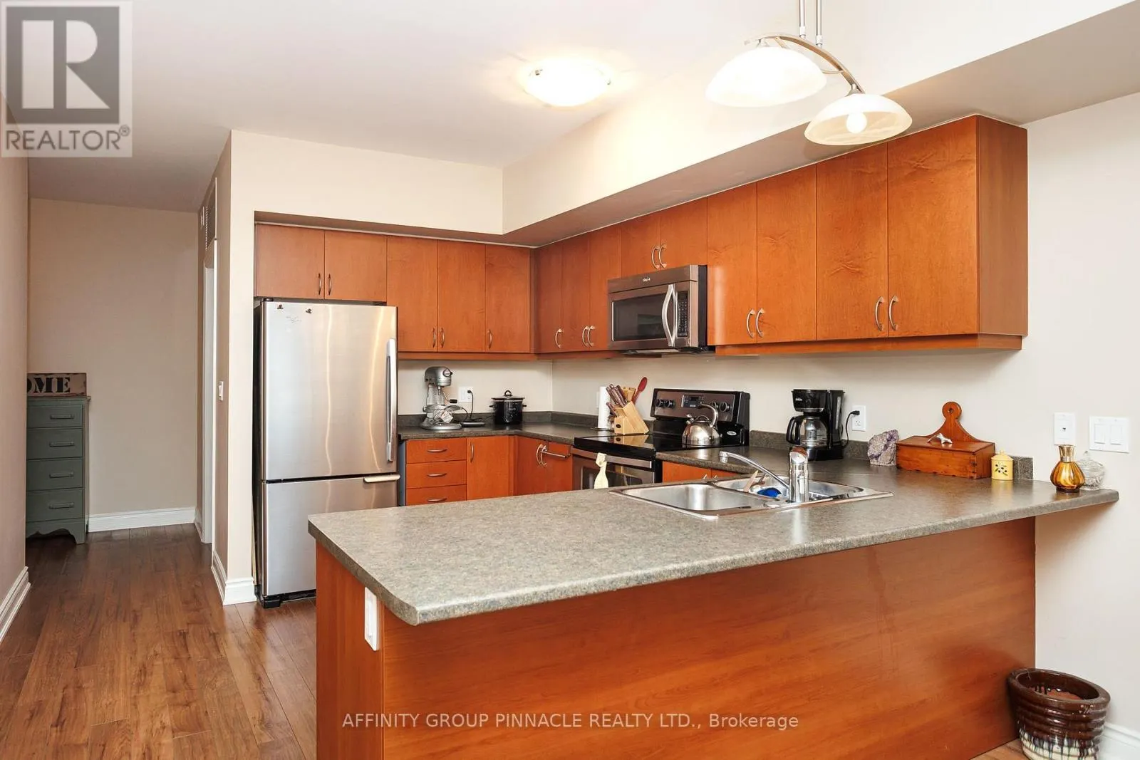 105 - 94 FRANCIS STREET W #105
