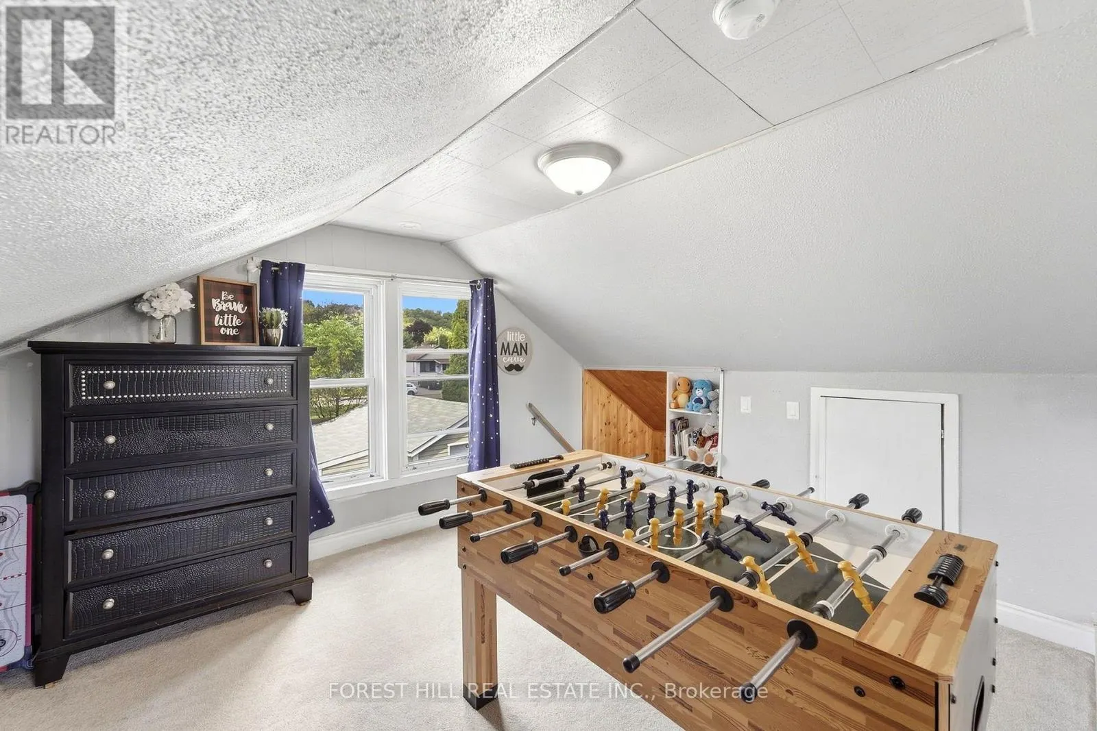 662 COCHRANE ROAD