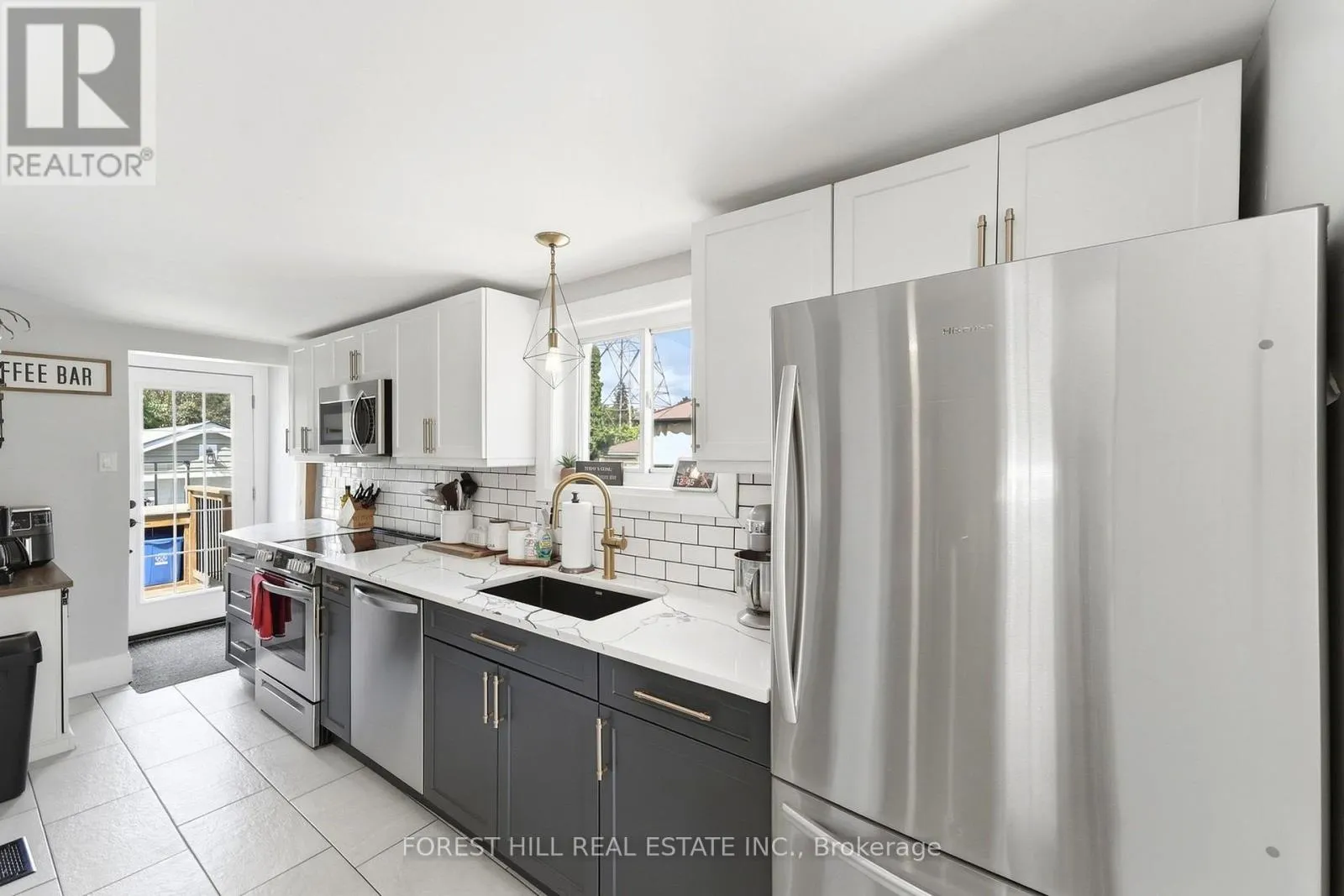 662 COCHRANE ROAD