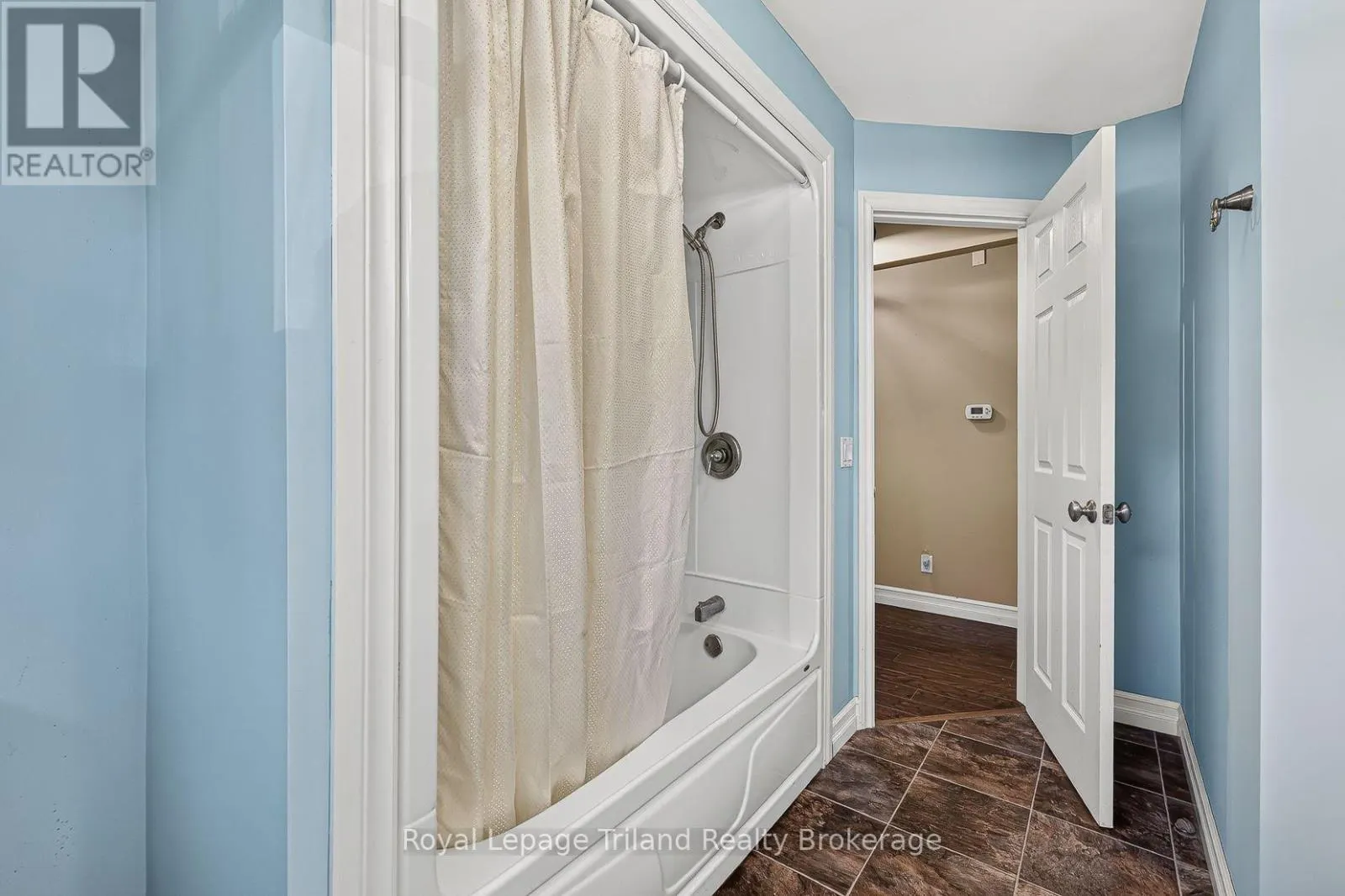 173 WASHINGTON STREET W